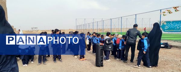 افتتاحیه چمن مصنوعی زمین فوتبال در شهرستان مه ولات