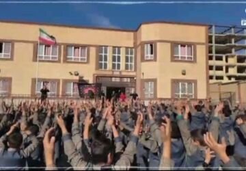 عزاداری دانش‌آموزان مدرسه علی ابن ابی‌طالب 2 در سوگ شهادت حضرت فاطمه زهرا(س)