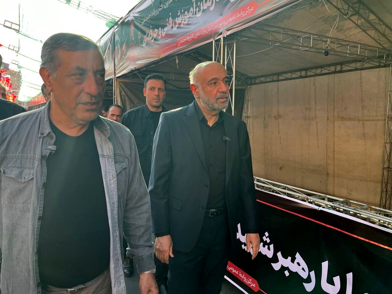بازدید معاون اجرایی رئیس‌جمهور از برخی موکب‌های خدمت‌رسانی دولت به زائران امام شهید
