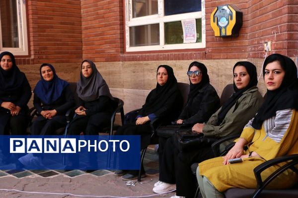 مراسم گرامیداشت روز دانش‌آموز  در دبیرستان نبوت شهرستان ملارد