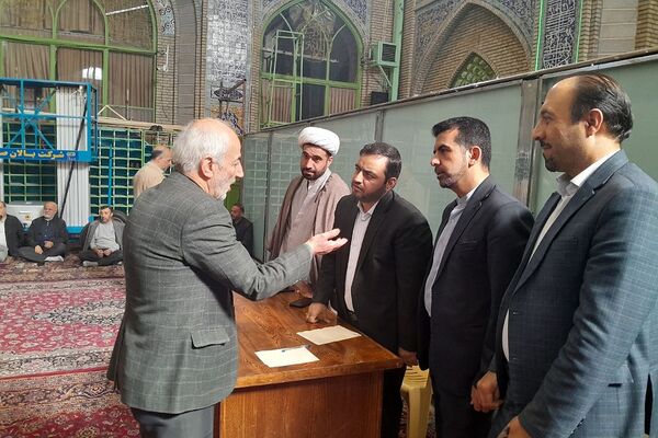 برپایی میز خدمت آموزش و پرورش دماوند 