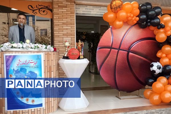 افتتاحیه جشنواره‌ی بازی‌های مهارتی-ورزشی در مدرسه زهره‌وند قرچک