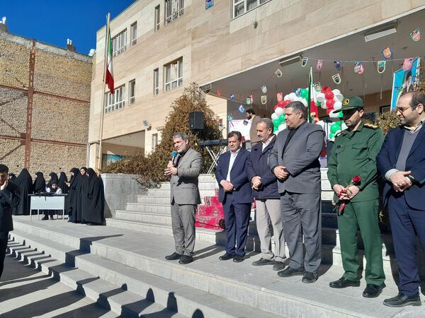 نغمه‌ای از دل تاریخ در آسمان امید