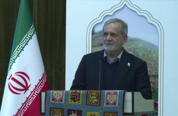  رئیس جمهور وارد بام ایران شد
