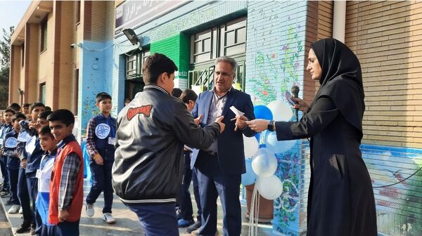 افتتاحیه سفیران سلامت در دبستان سرافراز ناحیه۷ مشهد 