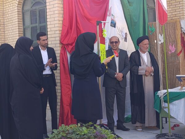 زنگ مهر در فراشبند به صدا در آمد