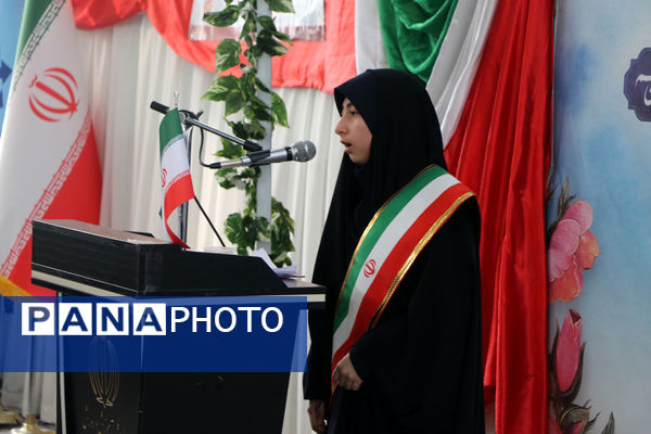 برپایی جشن «حضور تا ظهور» در دبیرستان شهیده حسنی سعدی قم