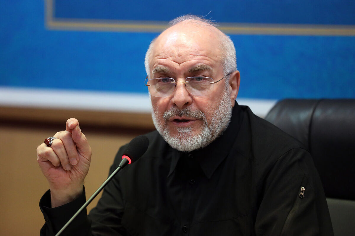 ایران مقتدر‌ با ‌قلم‌هایی که هرگز در برابر دشمن به اسارت تحریف درنمی‌آیند، استوار و سرافراز خواهد ماند‌