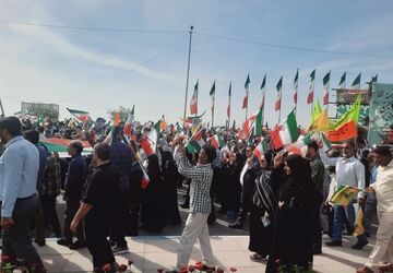 حضور گسترده مردم هرمزگان در راهپیمایی باشکوه ۲۲ بهمن