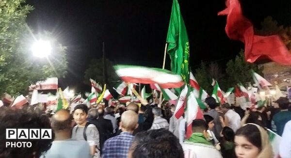 سلام فرمانده؛ زمزمه روی لب های مردم کاشمر 