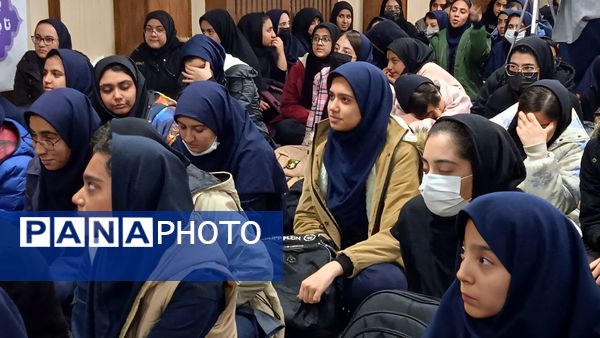 کارگاه راز جذابیت دختران در دبیرستان نورالهدی تبادکان