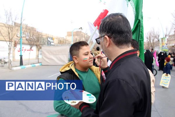 مردم غیرتمند یزد بار دیگر صحنه‌ای از همبستگی ملی را رقم زدند