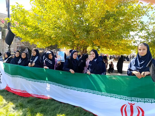 راهپیمایی یوم الله ۱۳ آبان در قادرآباد