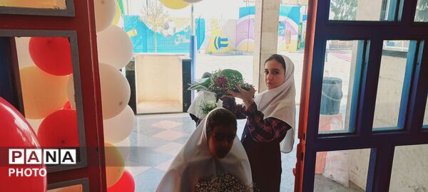 رنگ و بوی مهر در مدرسه شهید مرتضی هداوند میرزایی