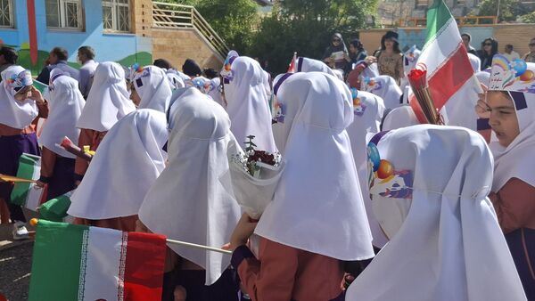 جشن شکوفه‌ها در شهرستان دره شهر