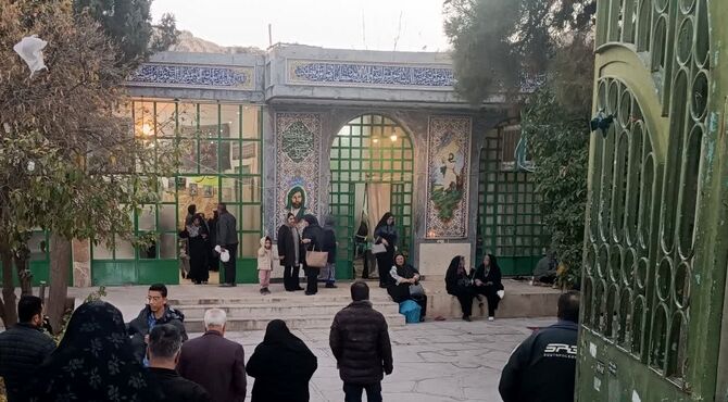 روز زیارتی زیارتگاه خضر نبی(ع) در محله دست‌خضر شیراز