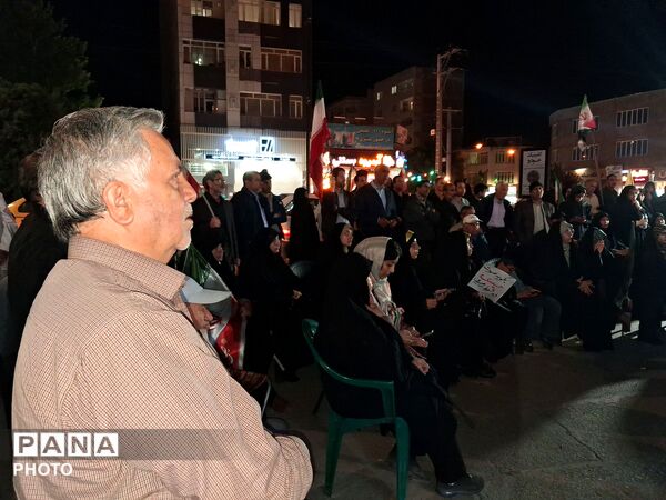 مردم پای کار ایران