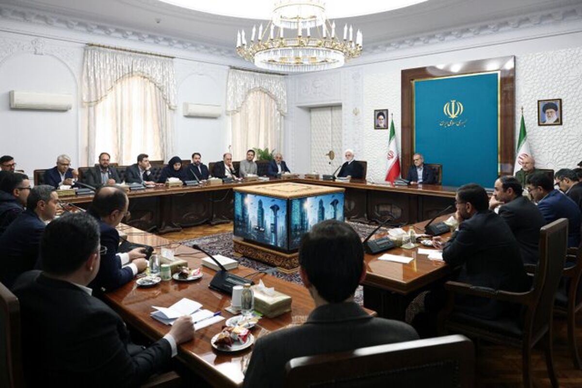 نشست فعالان اقتصاد دیجیتال با سران قوای سه‌گانه