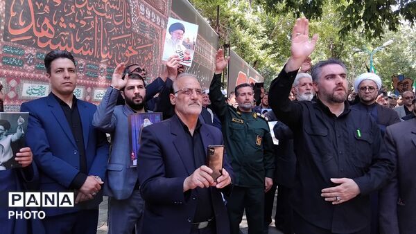 ویژه‌برنامه همگام با تشییع کنندگان آقای شهید ایران در اهر