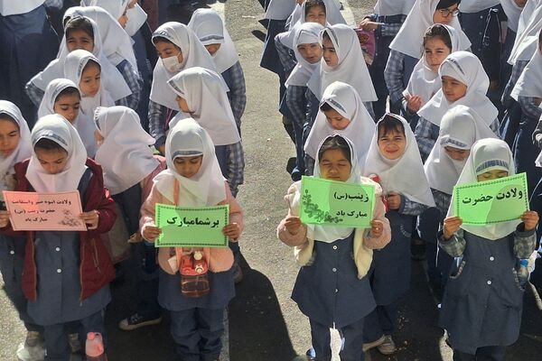 مراسم باشکوه میلاد حضرت زینب(س) و روز پرستار در مدارس شهرستان ورامین