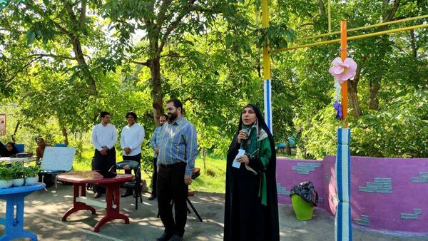 اردوی مادر دختری دانش‌آموزان ناحیه یک مشهد به‌مناسبت روز خانواده