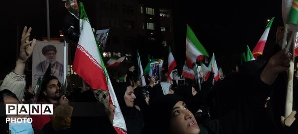 چهارشنبه سوری متفاوت در بلوار فضل نیشابور 