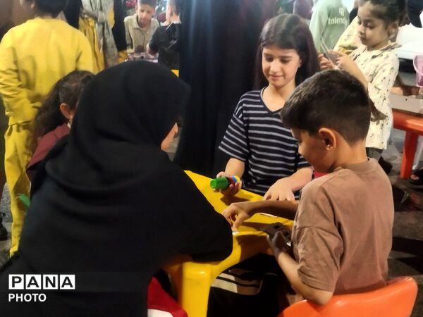لحظات شاد کودکان در موکب فرهنگیان نیشابور