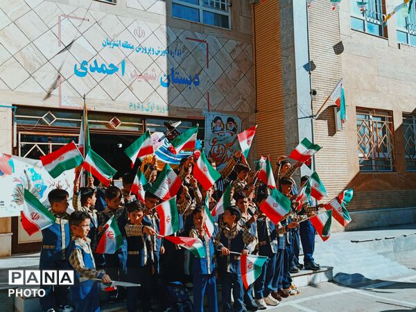 جشن شکوفه‌ ها؛ آغاز یک مسیر تازه برای کلاس اولی‌ ها