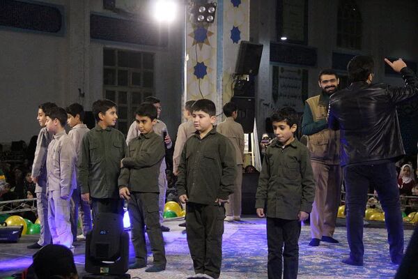 مراسم دورهمی بچه‌ها با حاج قاسم