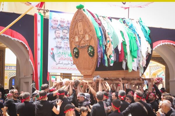مراسم عاشورای حسینی در مشهد اردهال کاشان