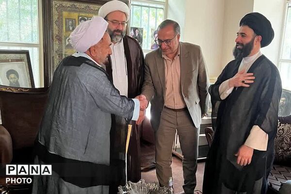 آیین تقدیر از اعضای ستاد نماز جمعه فیروزکوه با حضور مدیر دفتر نمایندگی شورای سیاست‌گذاری ائمه جمعه استان تهران