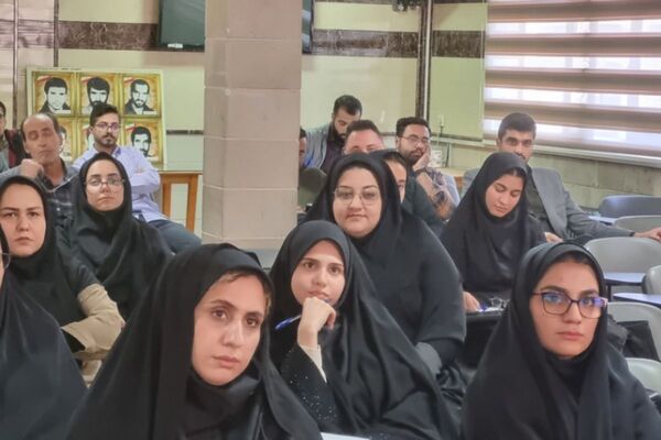 کارگاه مدیریت کلاس و روش‌های نوین تدریس در فیروزکوه: تلفیق هنر تدریس با قدرت فناوری
