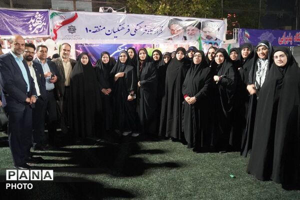 بازدید مدیر آموزش و پرورش منطقه ۱۰ تهران از موکب‌های منطقه
