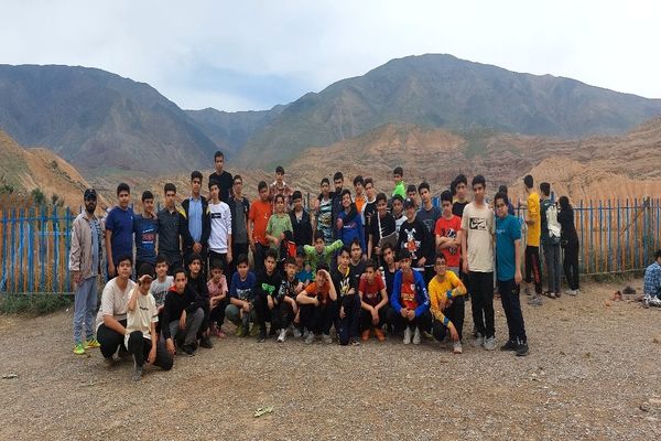 جشن تکلیف پسران پایه هشتم دبیرستان شاهد سردار شهید قاجاریان در نیشابورد