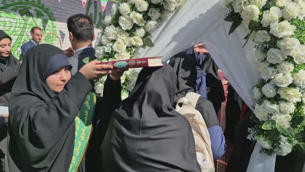 زنگ آغاز سال تحصیلی در سروستان نواخته شد