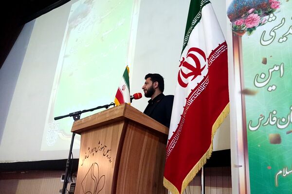 نشست هم‌اندیشی مبلغان «طرح امین» فارس