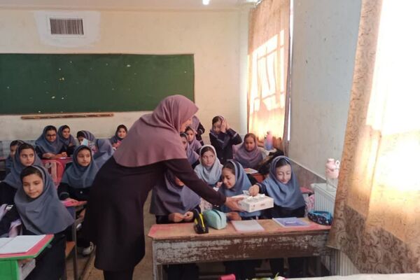 شادترین روز سال تحصیلی در مدرسه کوثر ناحیه ۴ شیراز 