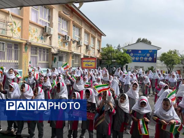 دانش‌آموزان دبستان دخترانه شاهد محمودآباد شعار مرگ بر اسرائیل سردادند