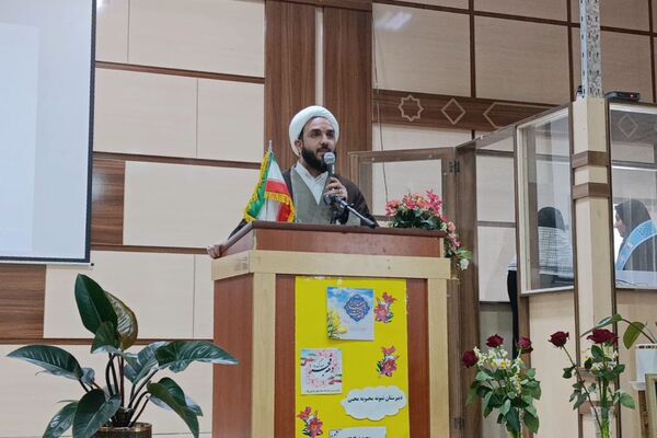 جشن یاوران انقلاب در دبیرستان محبی نیشابور 