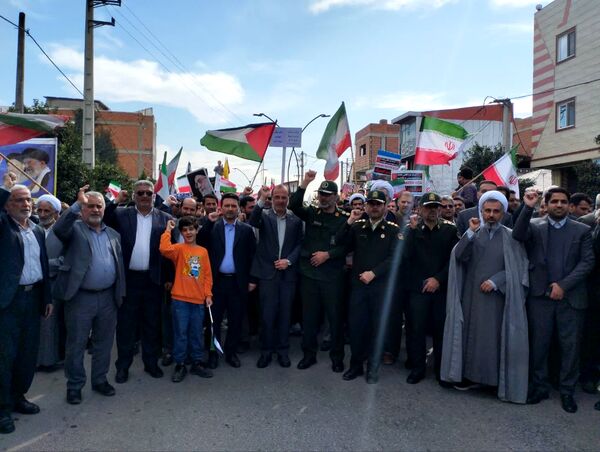 مراسم راهپیمایی ۱۳ آبان در شهرستان میاندورود