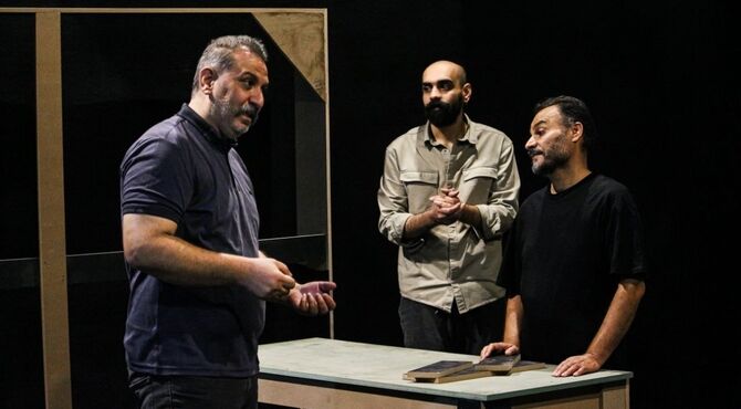 فرشاد لطفی با «دستان او» به خانه نمایش دا می‌آید