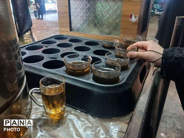 موکب شهدای روستای آهوان در نود و نهمین شب از اجتماعات مردمی 