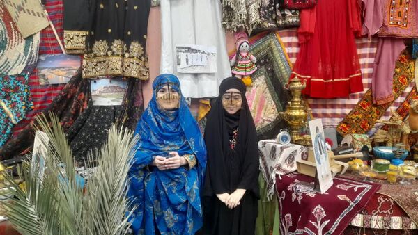 جشنواره قومی و محلی در دبستان آرمیتا مصلی نژاد ناحیه 7