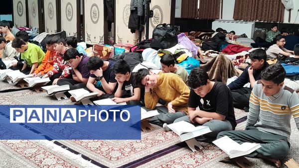  محفل انس با قرآن در اعتکاف سه روز در بهشت