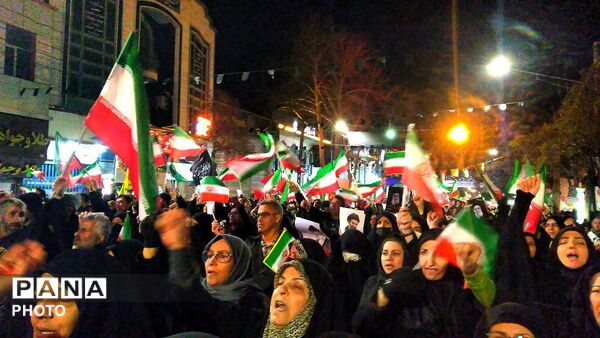 خروش مردمان انقلابی شهرستان ملایر به یاد رهبر شهید جمهوری اسلامی