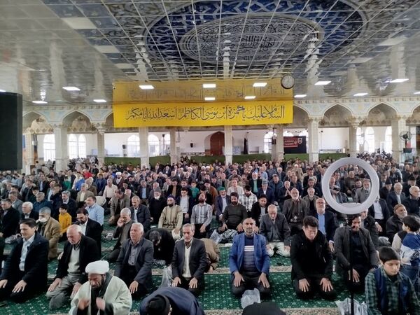 نماز جمعه در شهرستان کاشمر 