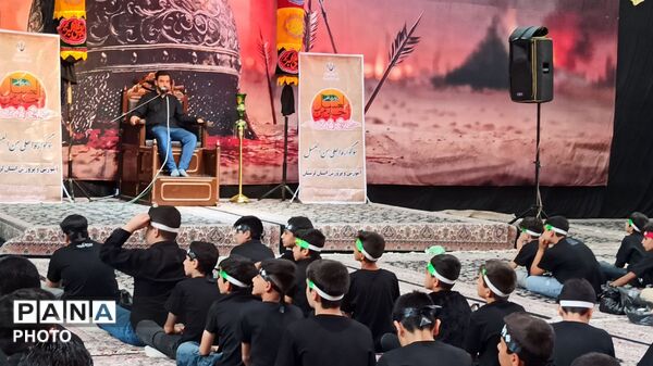  سوگواره عاشورایی «احلی من العسل به یاد حضرت قاسم (ع)‌ در دبیرستان صدیقه کبری