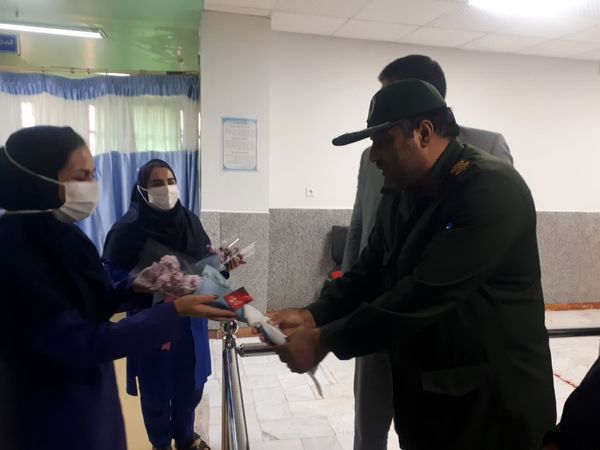 دیدار فرماندار آشخانه با پرستاران بیمارستان پورسینا