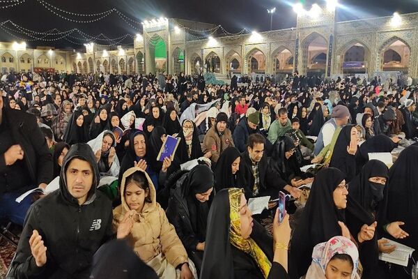مراسم سومین شب قدر در بارگاه  ملکوتی حضرت امام رضا(ع)
