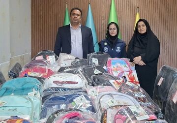 کوشش خبرنگار پانا برای لبخندسازی دانش‌آموزان کم‌برخوردار